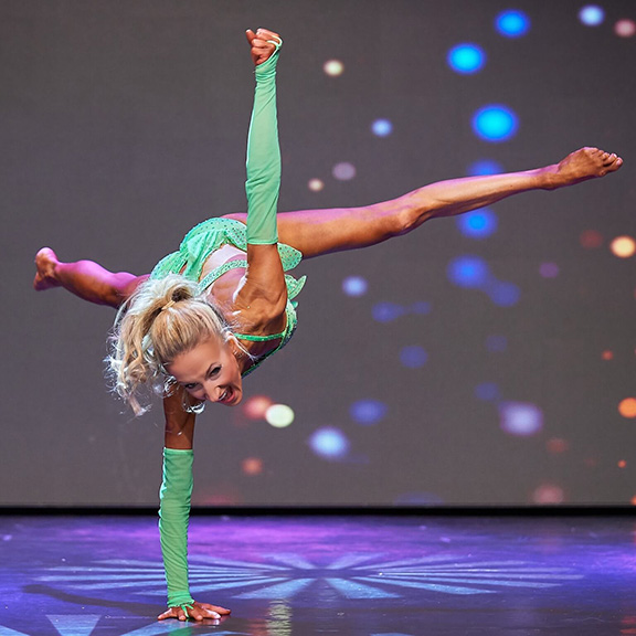 Butulis Fitness Stage Star jump-sm.jpeg